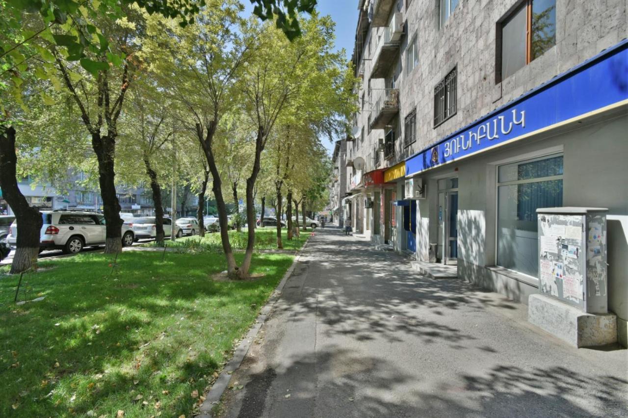 Cozy Apartment Near To The Metro H Kochar 19 Jereván Kültér fotó