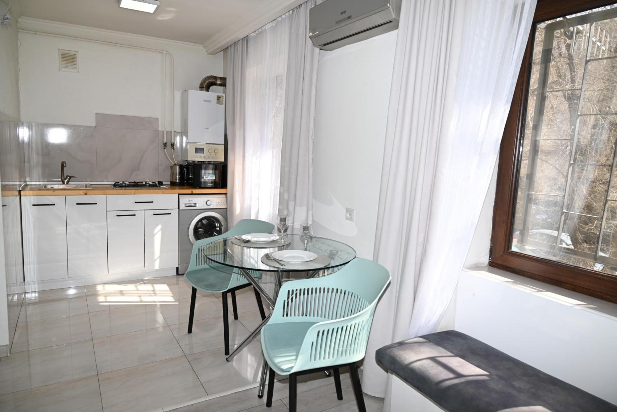 Cozy Apartment Near To The Metro H Kochar 19 Jereván Kültér fotó