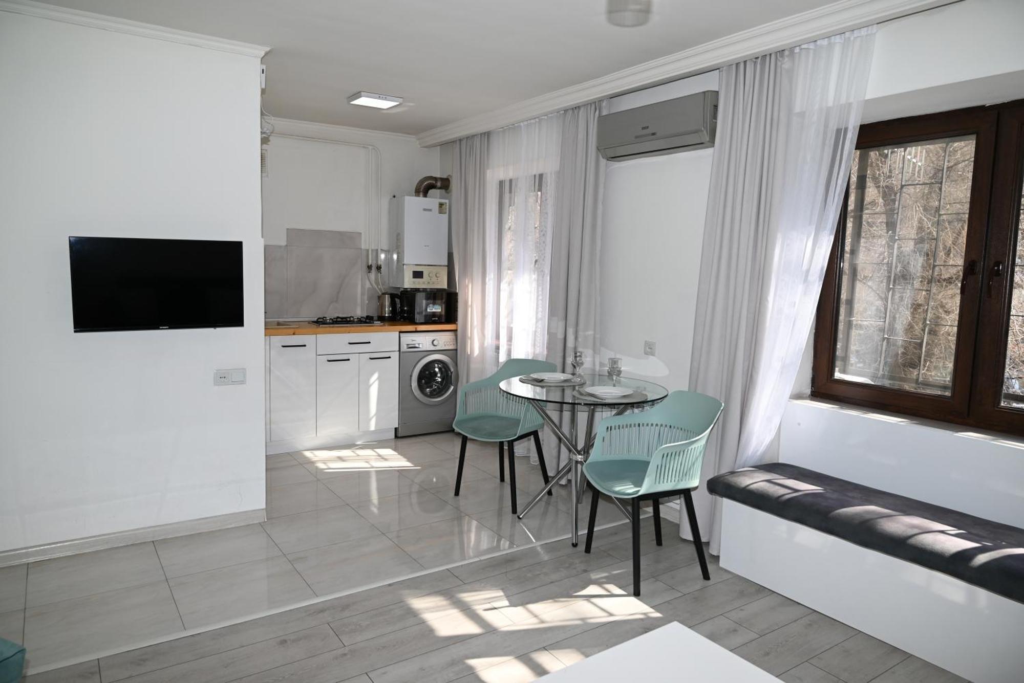 Cozy Apartment Near To The Metro H Kochar 19 Jereván Kültér fotó